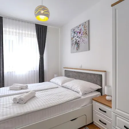 Apartments Luna With Free Parking Zadar Exterior photo