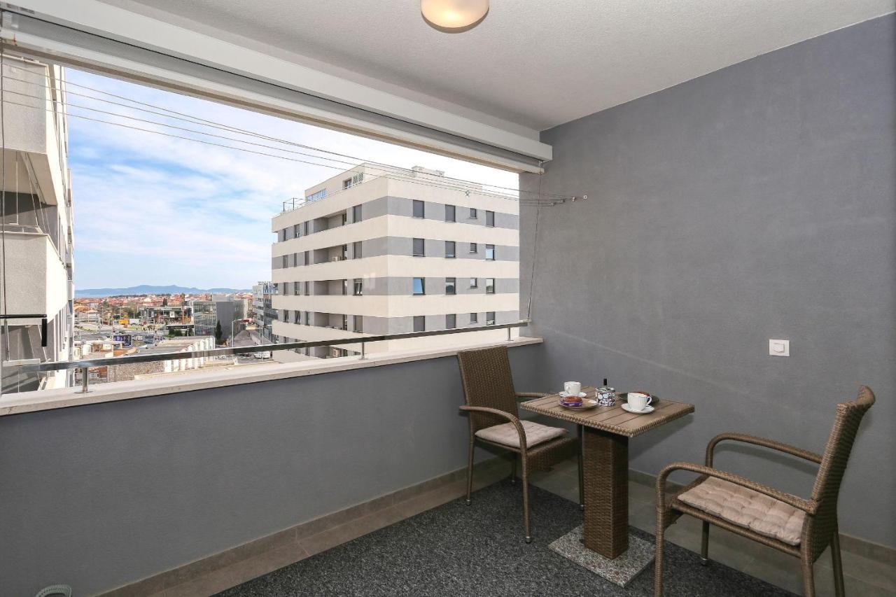Luna With Free Parking Apartment Zadar