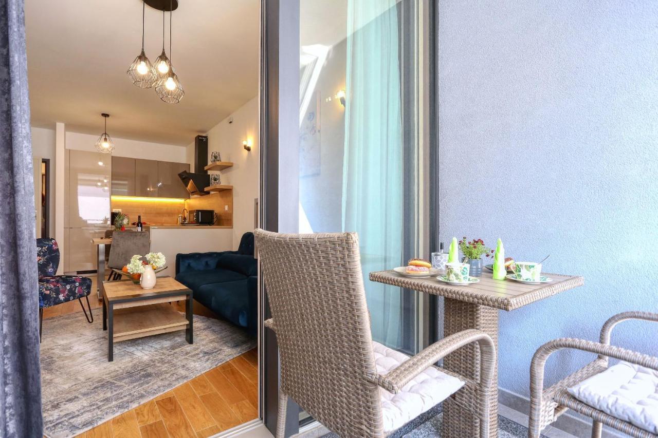 Luna With Free Parking Apartment Zadar